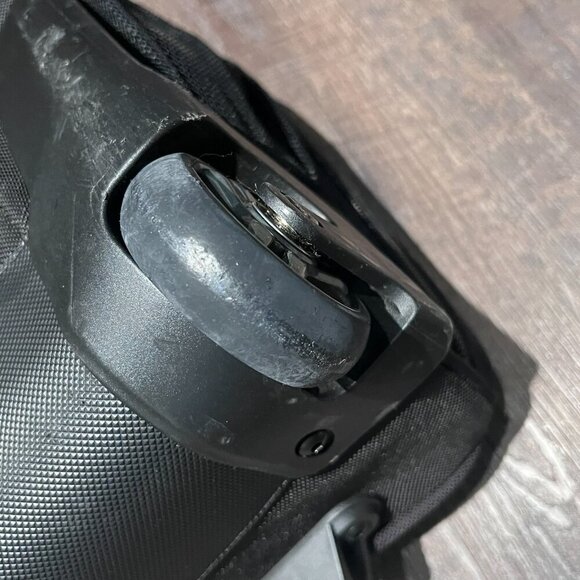 CODI Rolling Laptop Bag 3 Compartments Excellent Condition High Quality Zippers - Picture 6 of 14